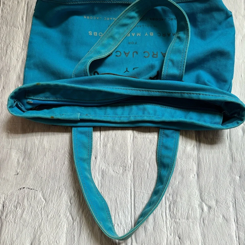 Marc by Marc Jacob Canvas Zipper Tote Bag - Picture 4 of 9